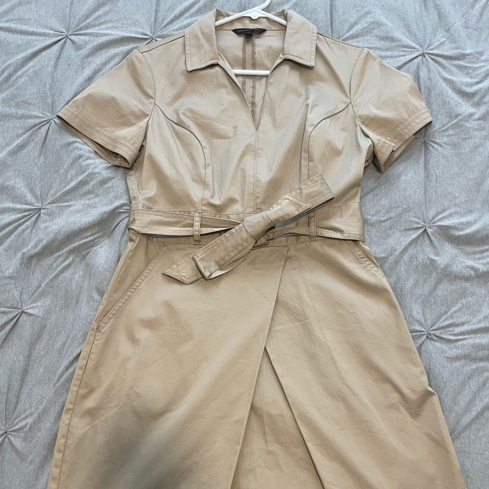 Banana Republic tie waist dress